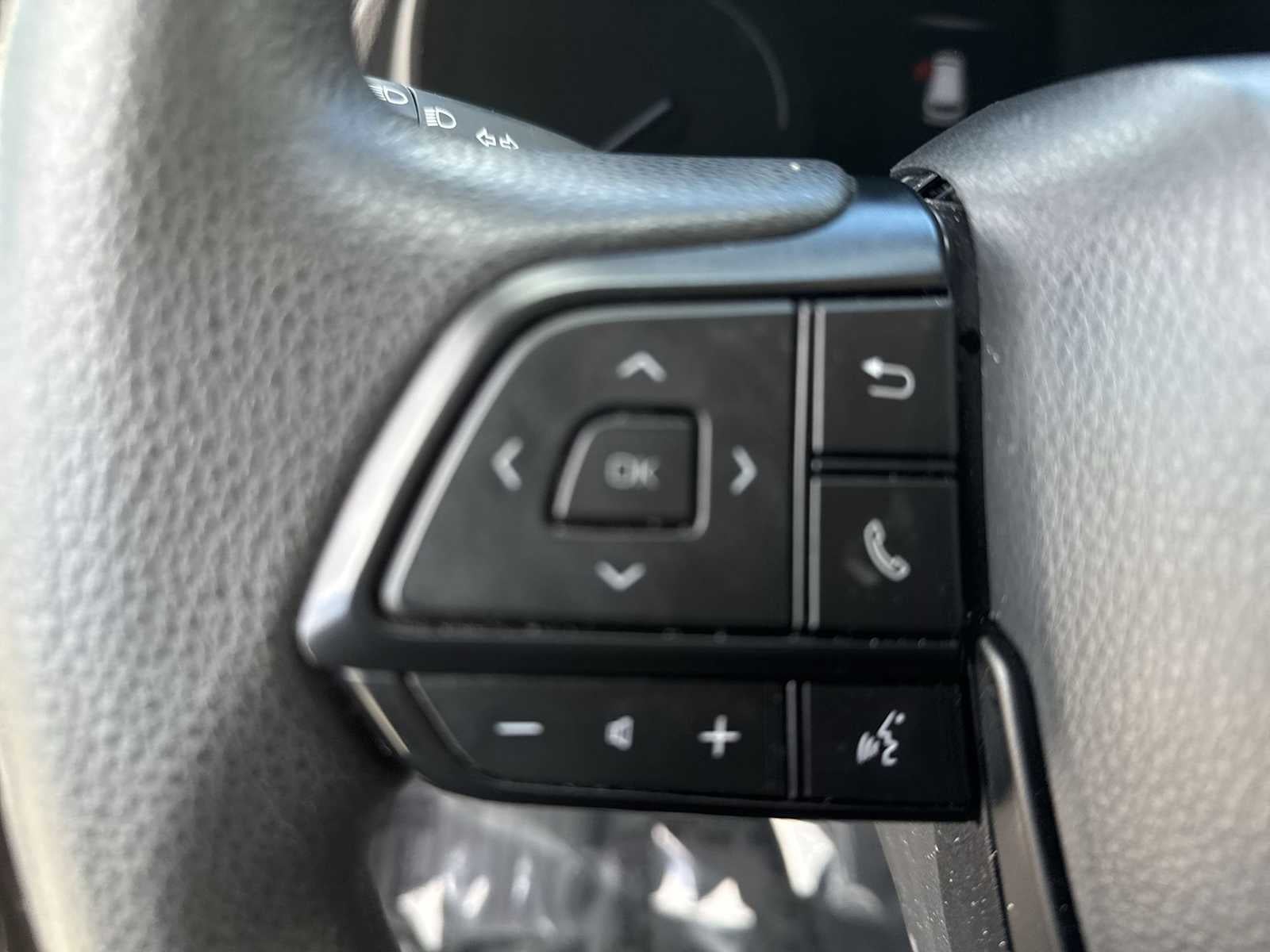 Toyota Sienna LE 2023