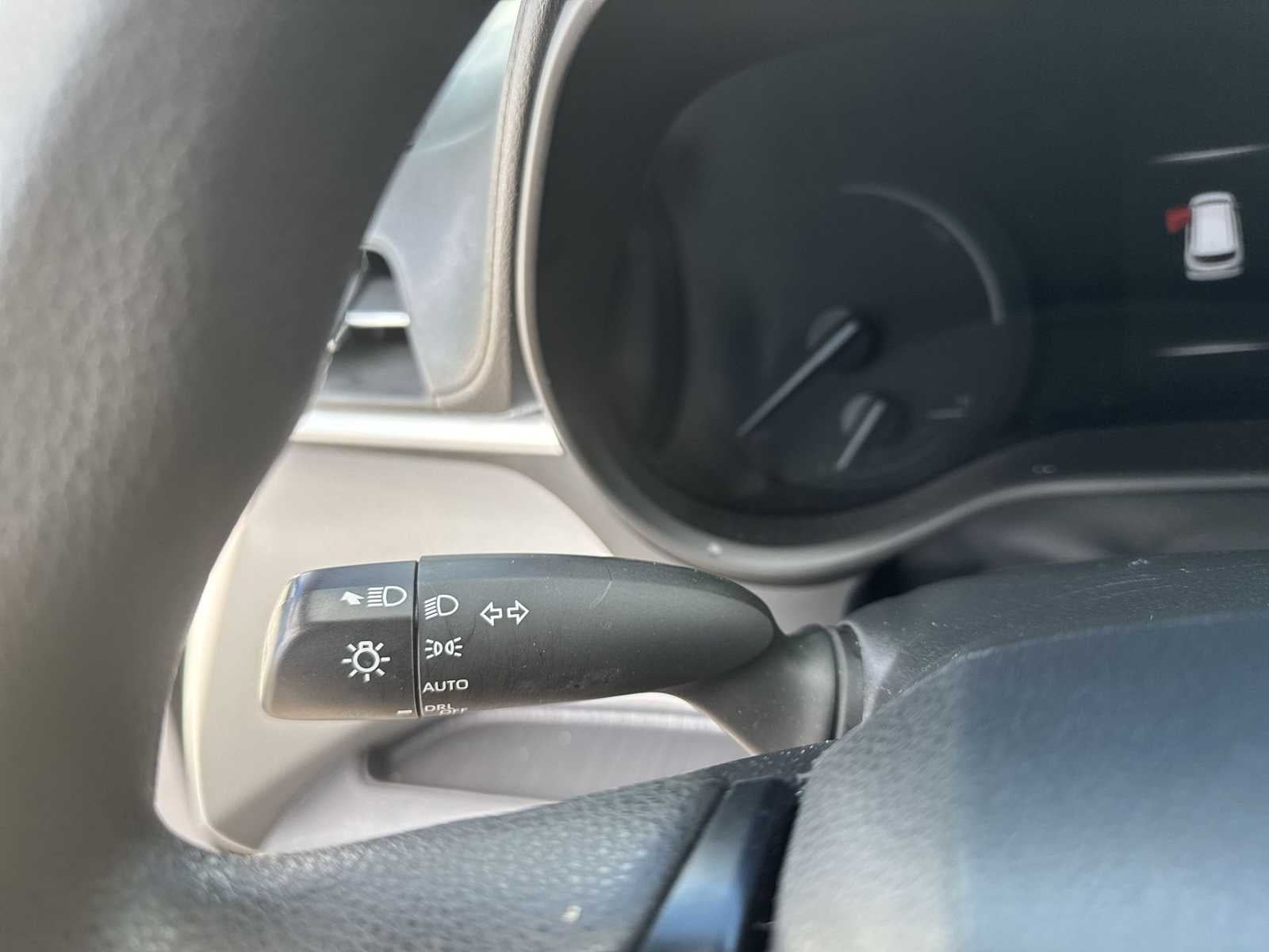 Toyota Sienna LE 2023