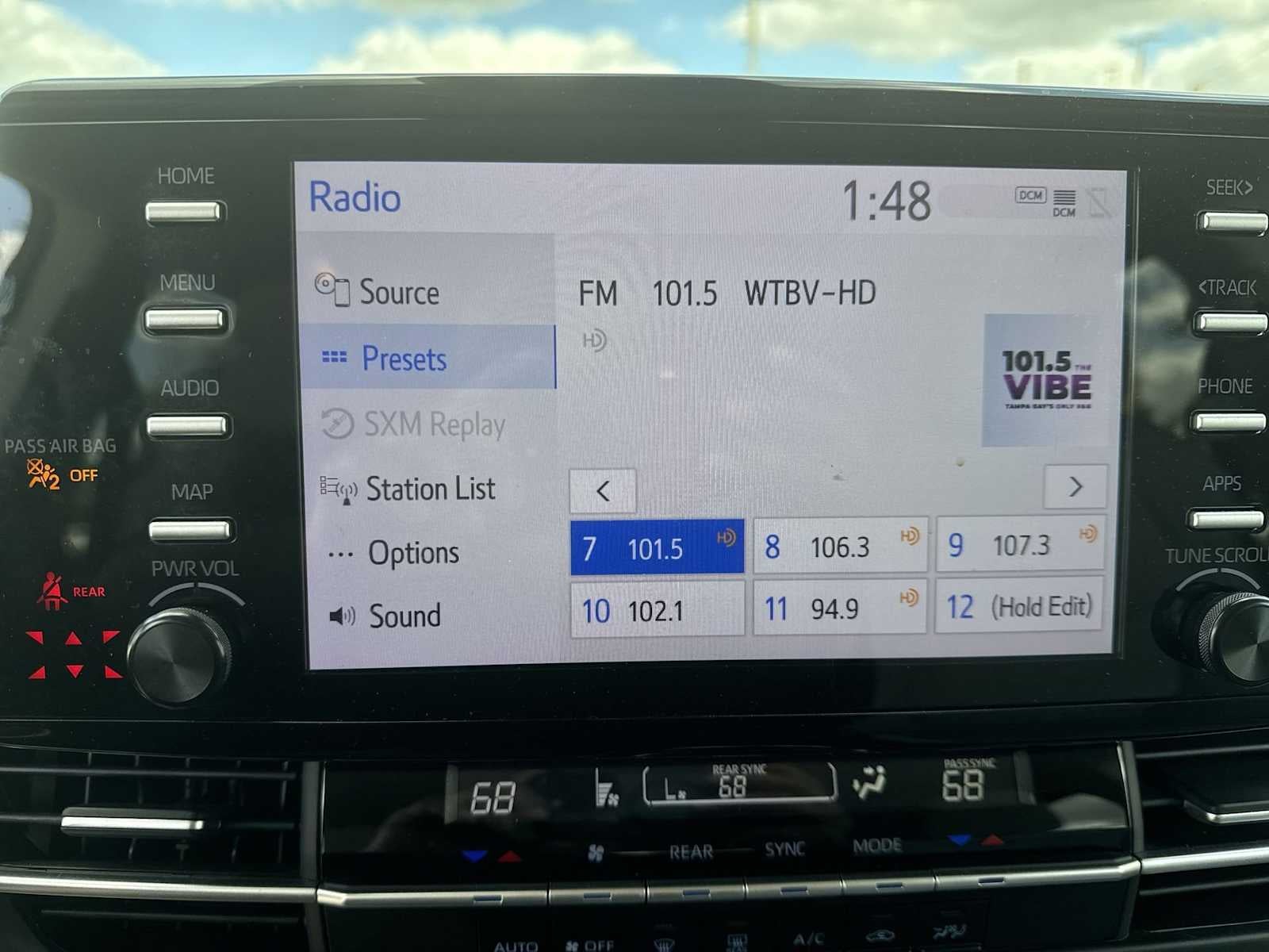 Toyota Sienna LE 2023