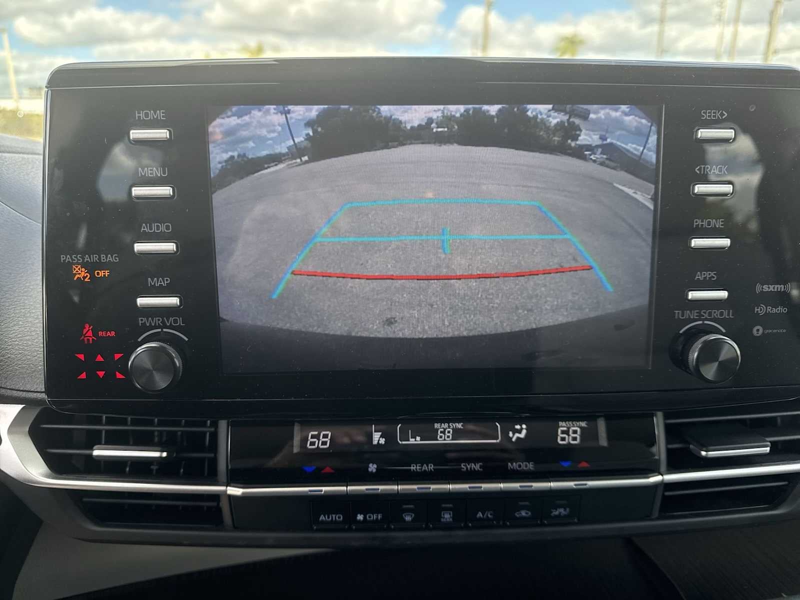 Toyota Sienna LE 2023