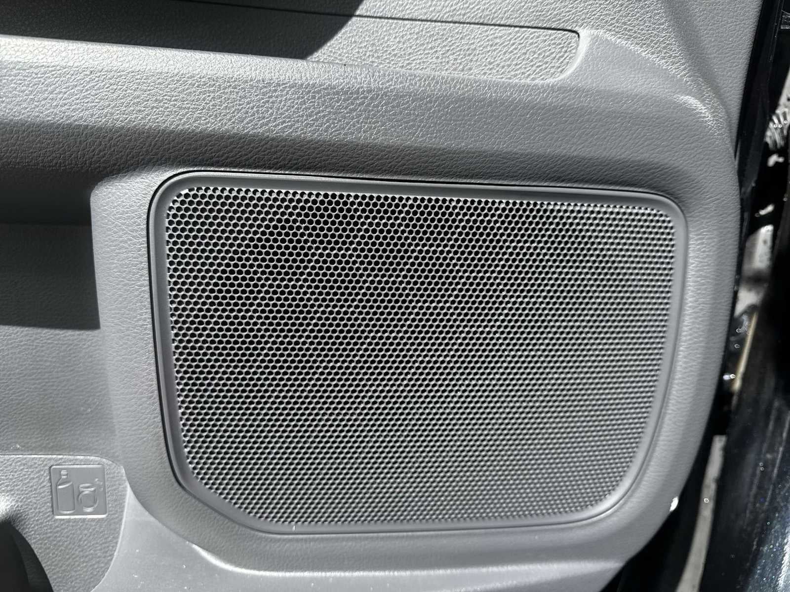 Toyota Sienna LE 2023