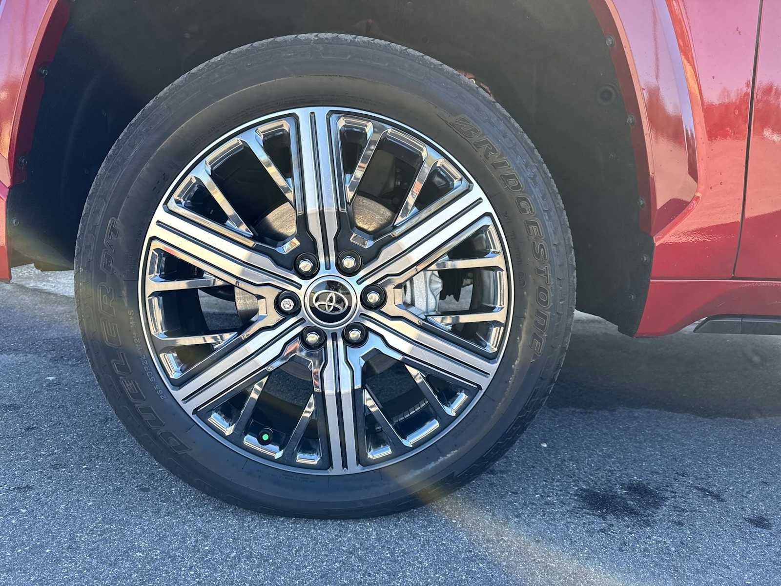Toyota Tundra Capstone Hybrid 2023