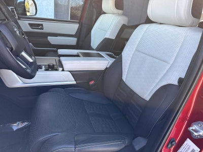 Toyota Tundra Capstone Hybrid 2023