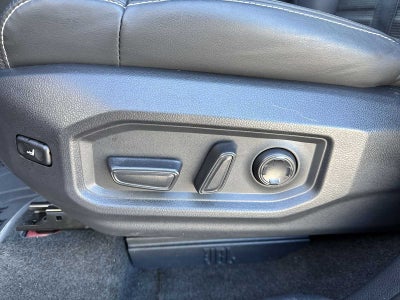 Toyota Tundra Capstone Hybrid 2023