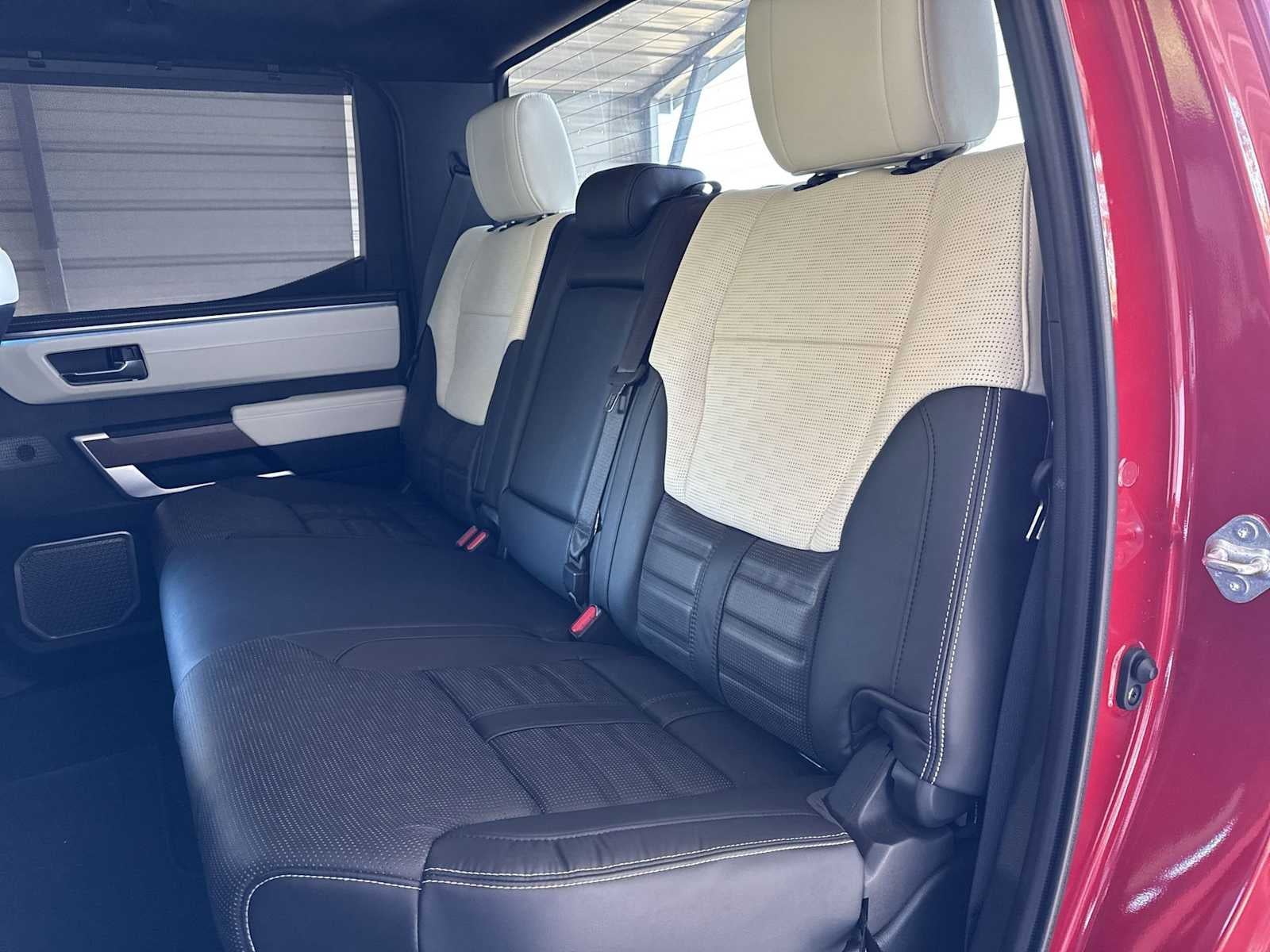 Toyota Tundra Capstone Hybrid 2023