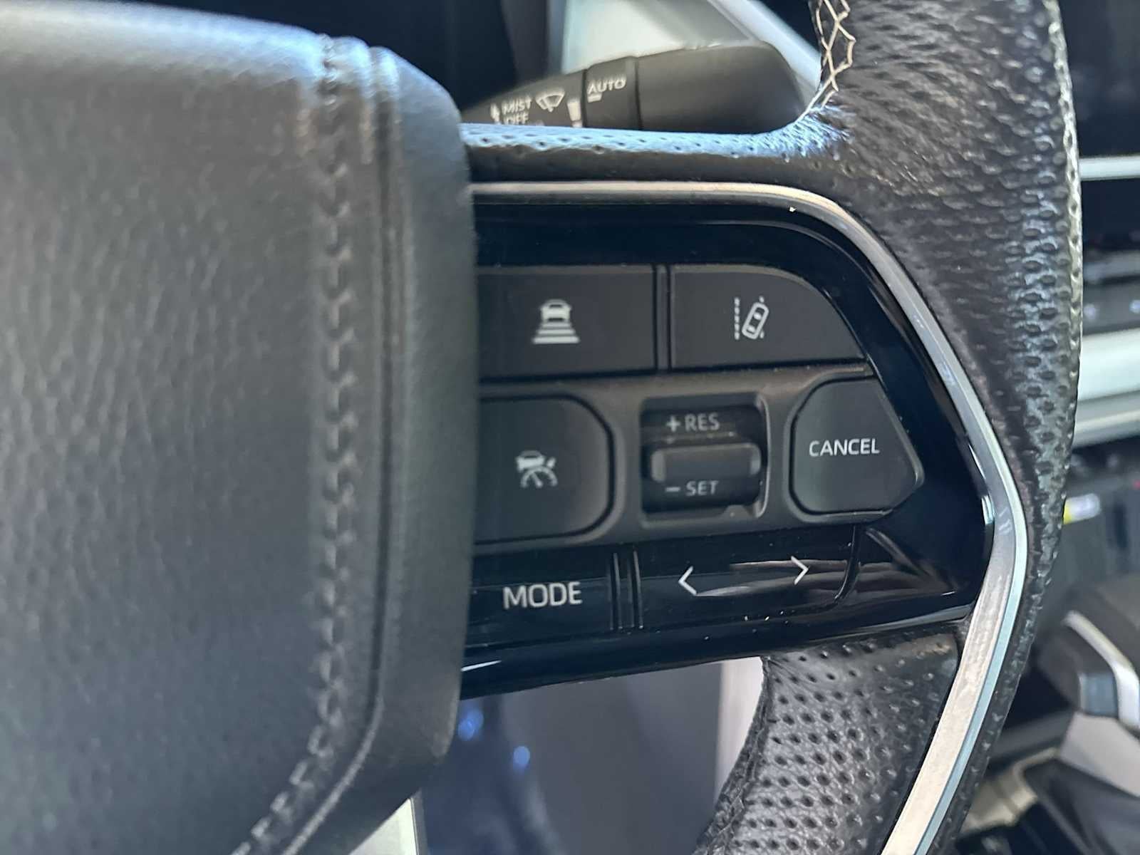 Toyota Tundra Capstone Hybrid 2023