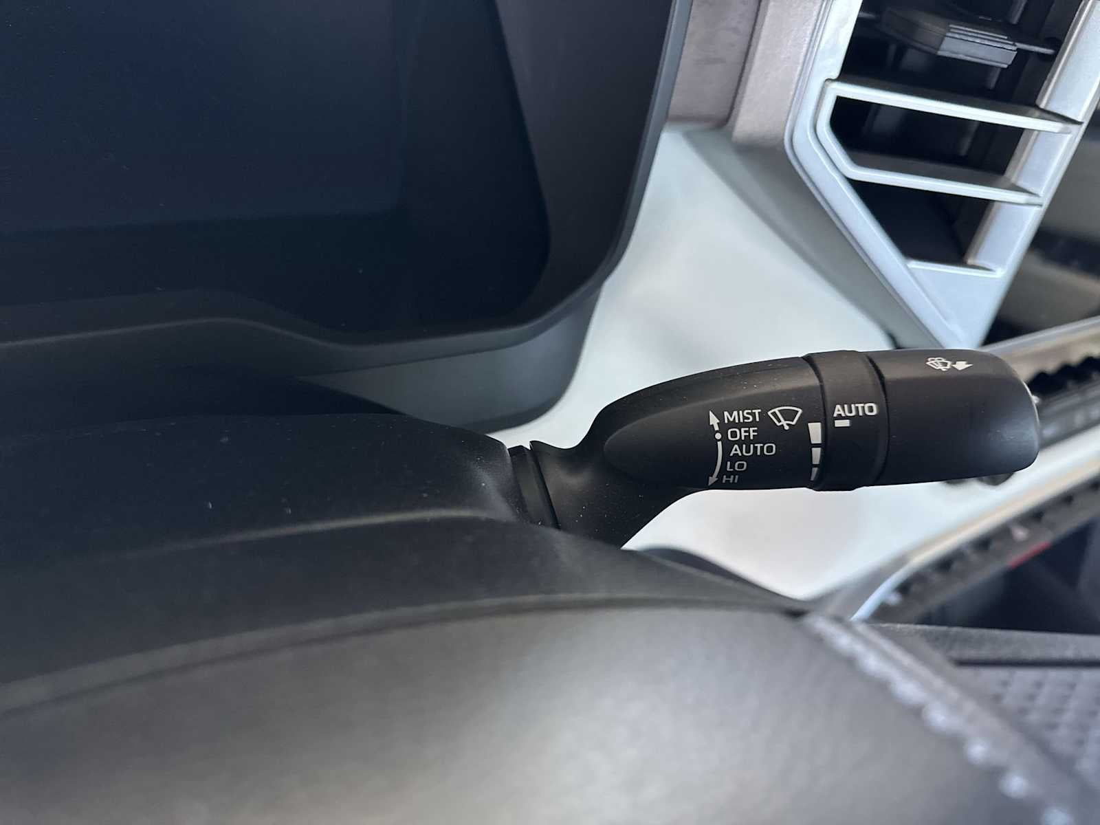 Toyota Tundra Capstone Hybrid 2023