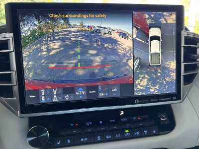 Toyota Tundra Capstone Hybrid 2023