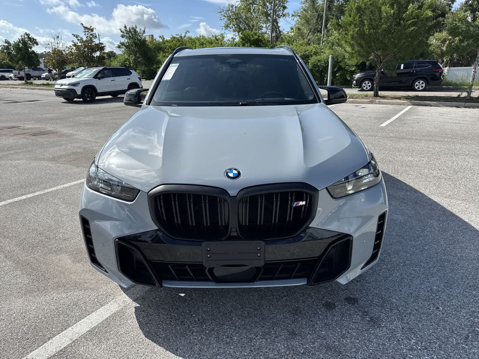 BMW X5 M60i 2024 M60i