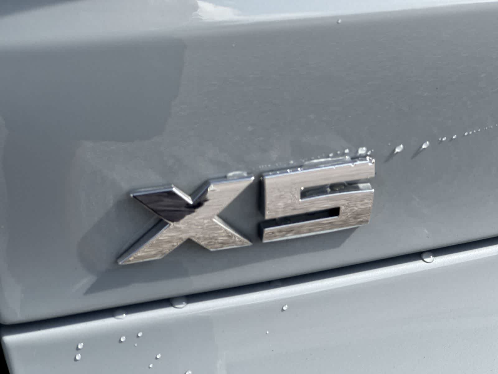 BMW X5 M60i 2024 M60i