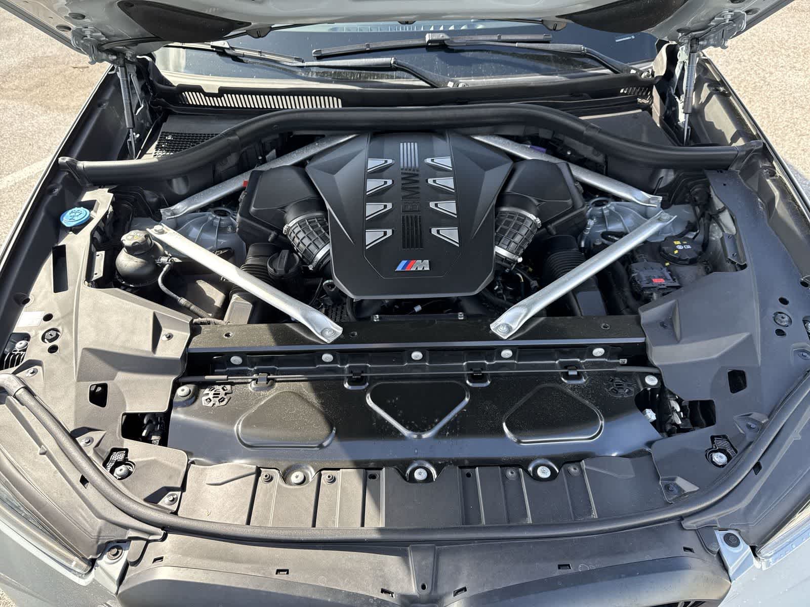 BMW X5 M60i 2024 M60i