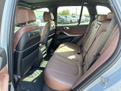 BMW X5 M60i 2024 M60i