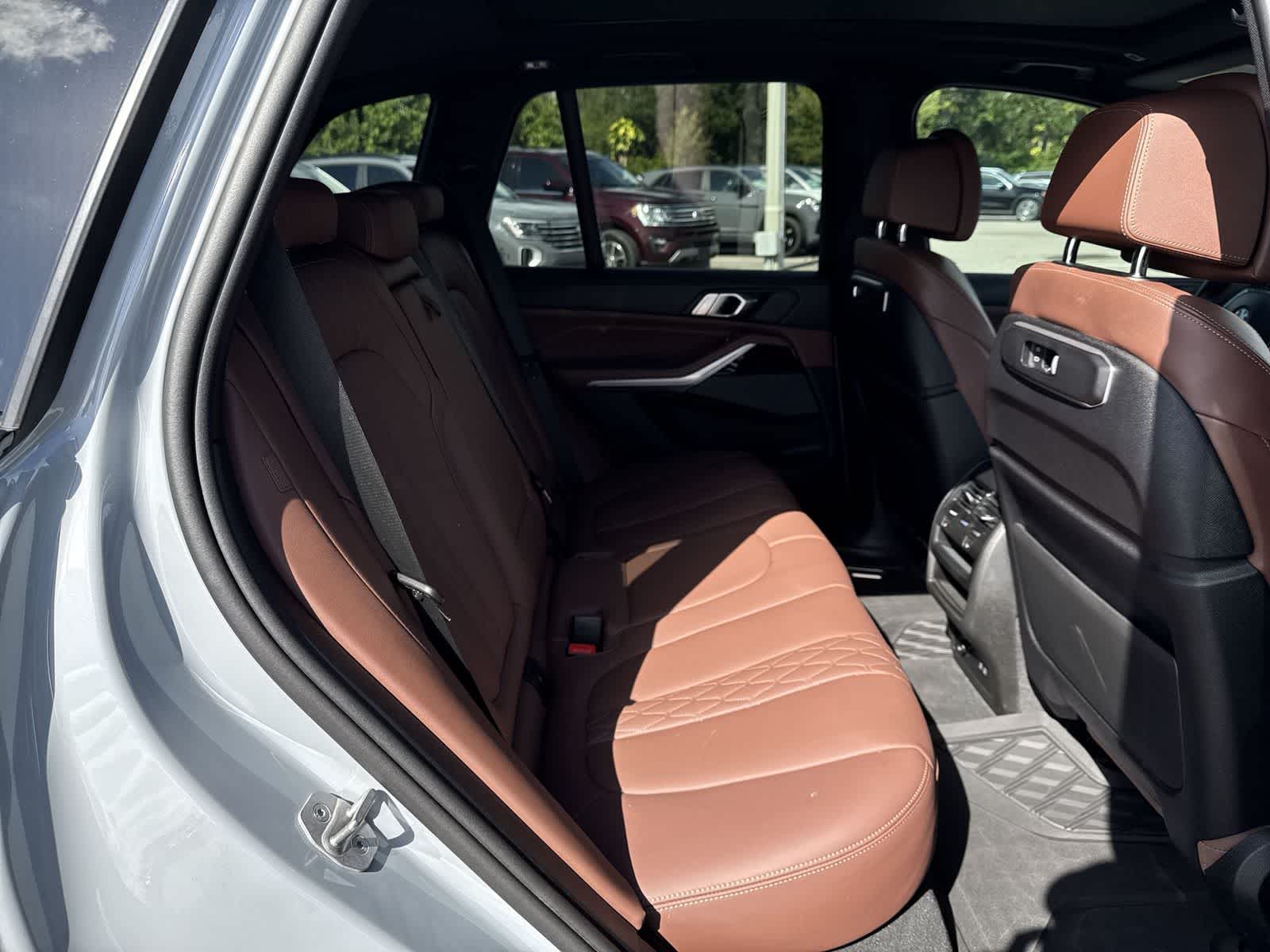 BMW X5 M60i 2024 M60i