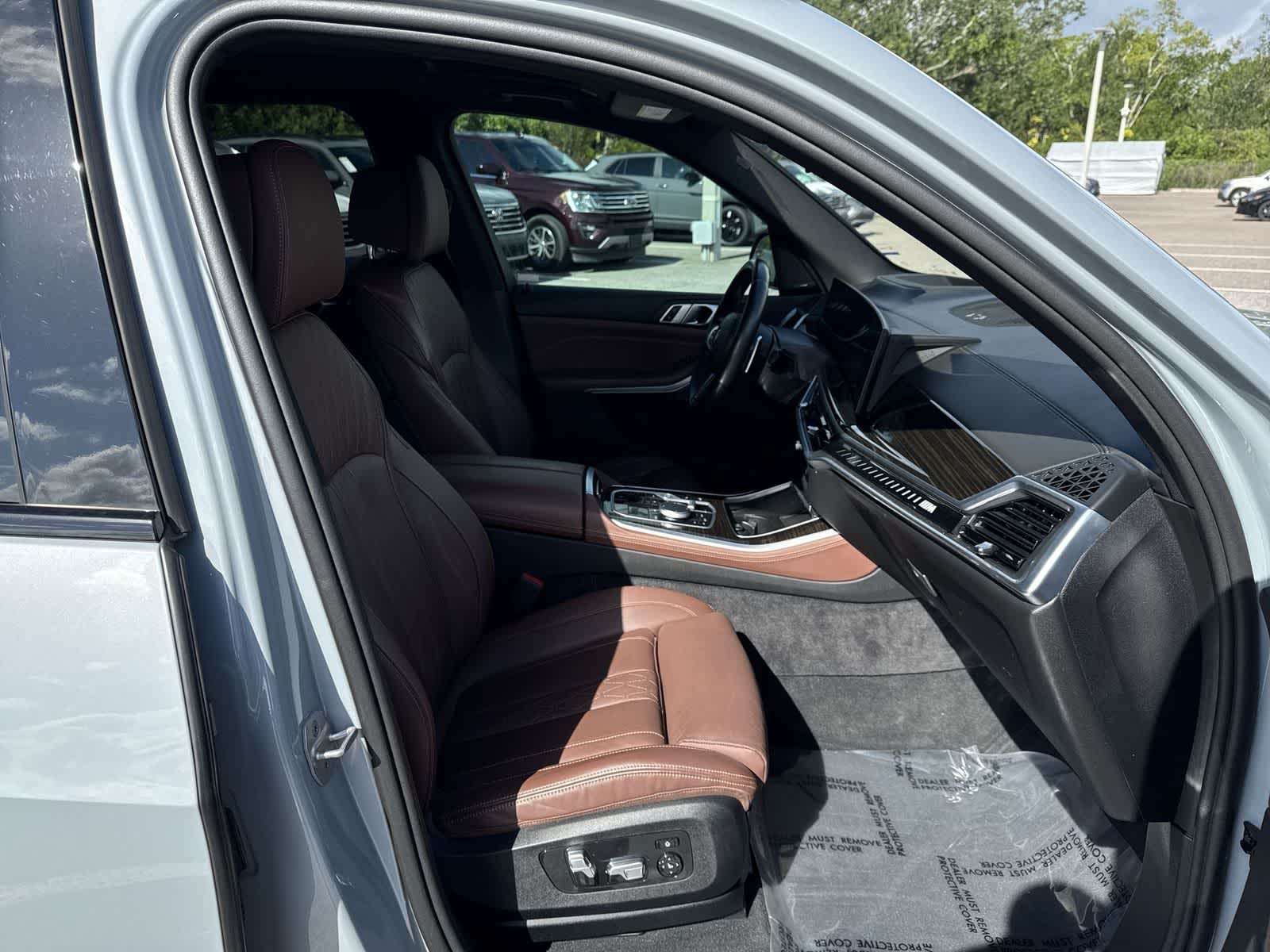 BMW X5 M60i 2024 M60i