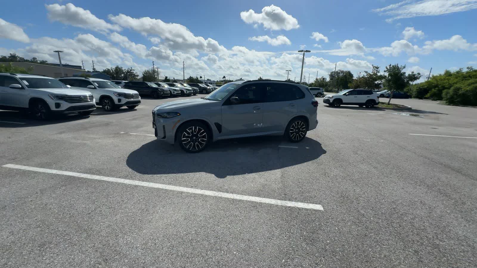 BMW X5 M60i 2024 M60i