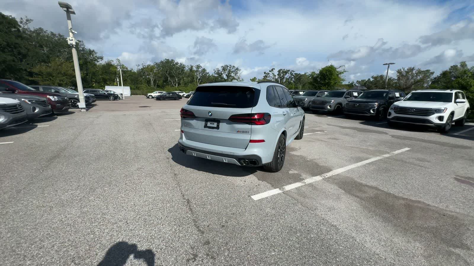 BMW X5 M60i 2024 M60i