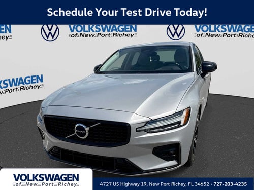 2024 Volvo S60 Core Dark Theme