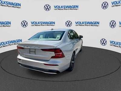 2024 Volvo S60 Core Dark Theme