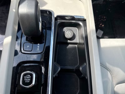 2024 Volvo S60 Core Dark Theme