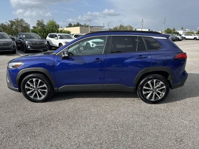 Toyota Corolla Cross XLE 2025