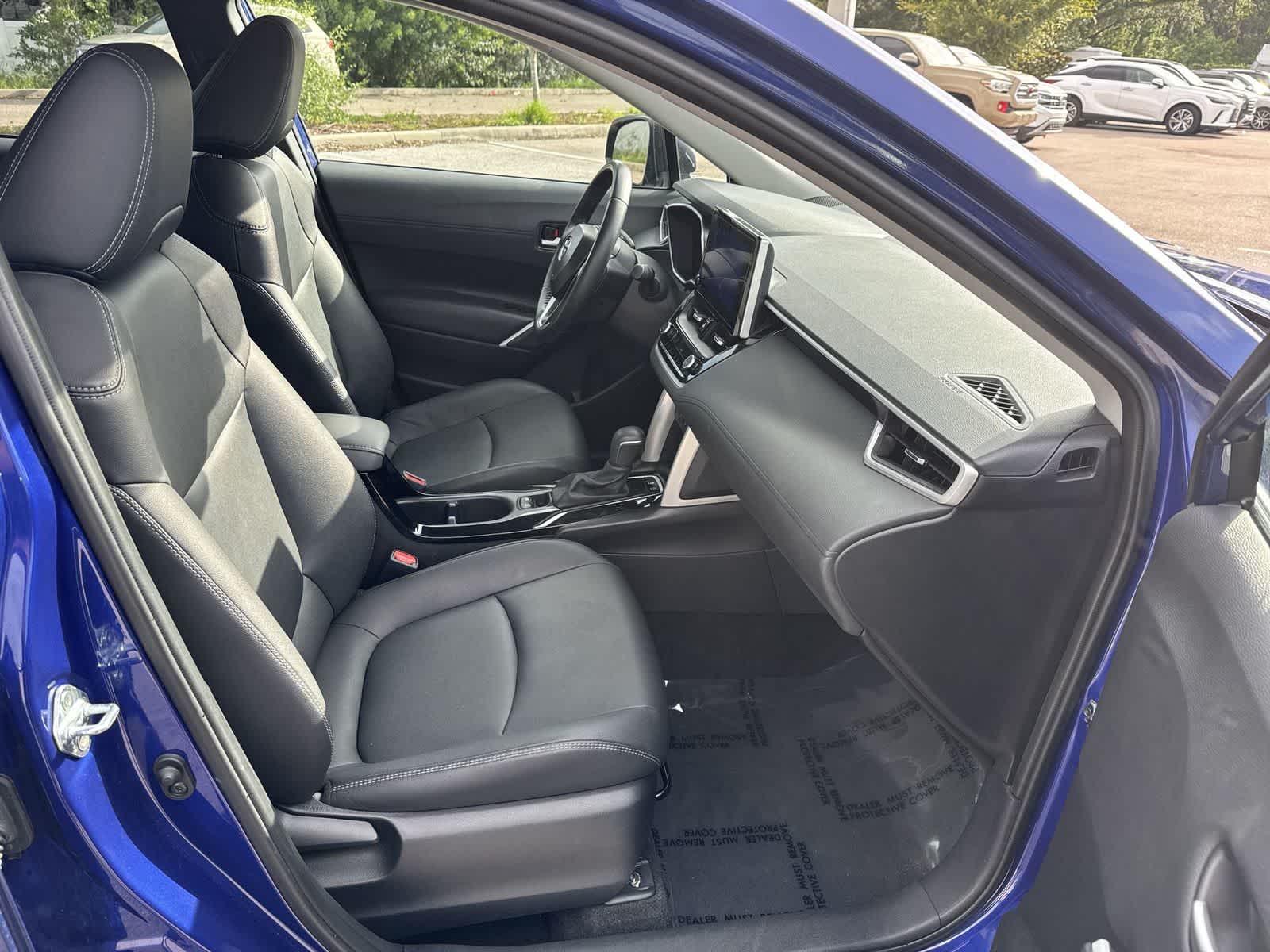 Toyota Corolla Cross XLE 2025