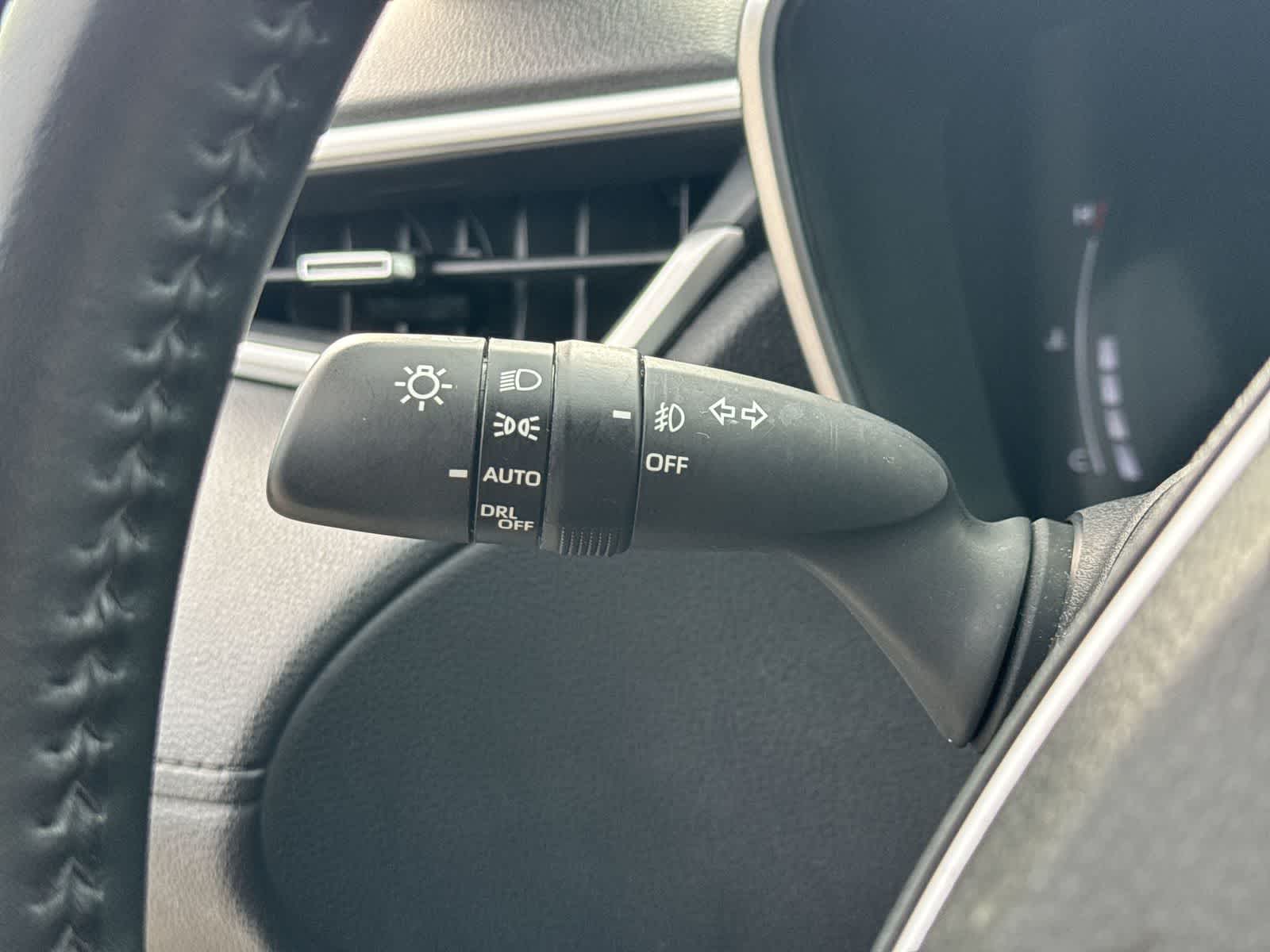Toyota Corolla Cross XLE 2025