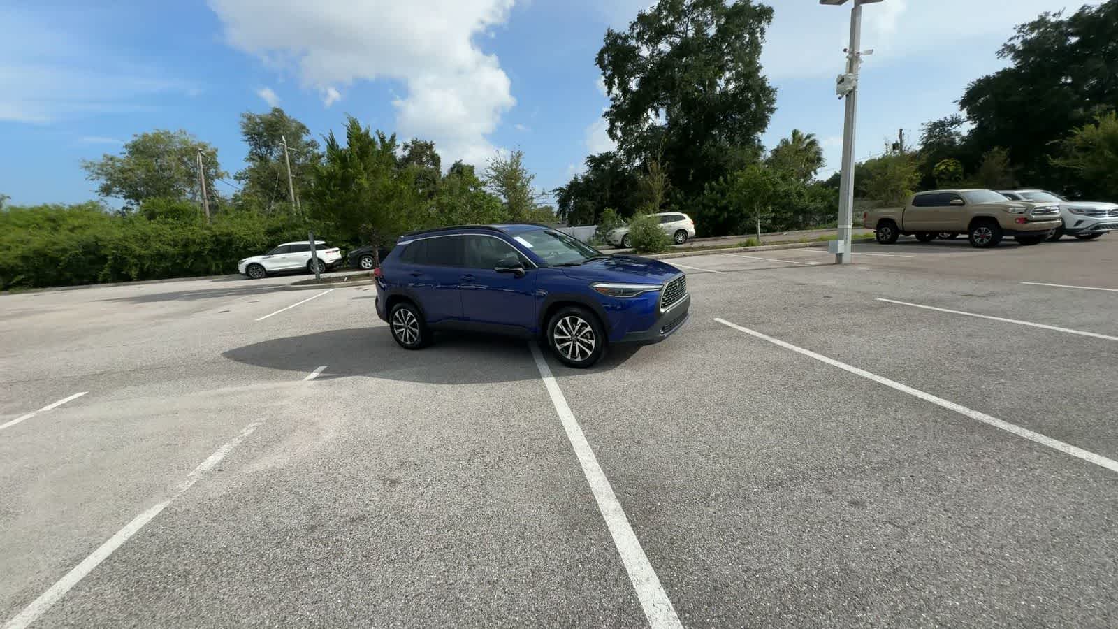 Toyota Corolla Cross XLE 2025