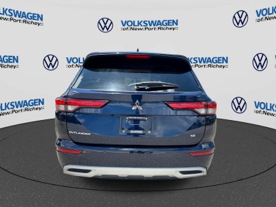 Mitsubishi Outlander SE 2024
