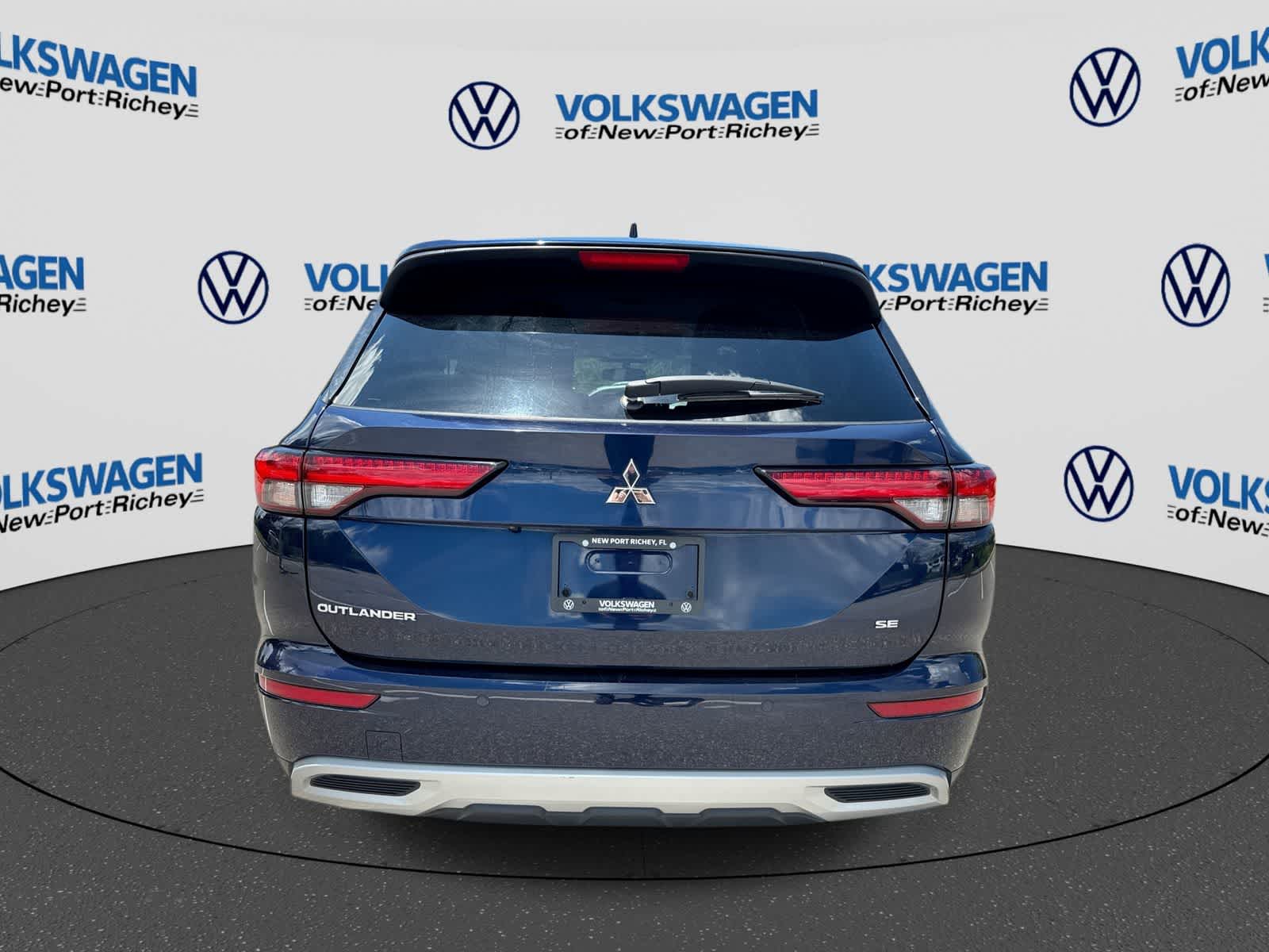 Mitsubishi Outlander SE 2024