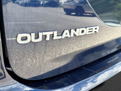 Mitsubishi Outlander SE 2024