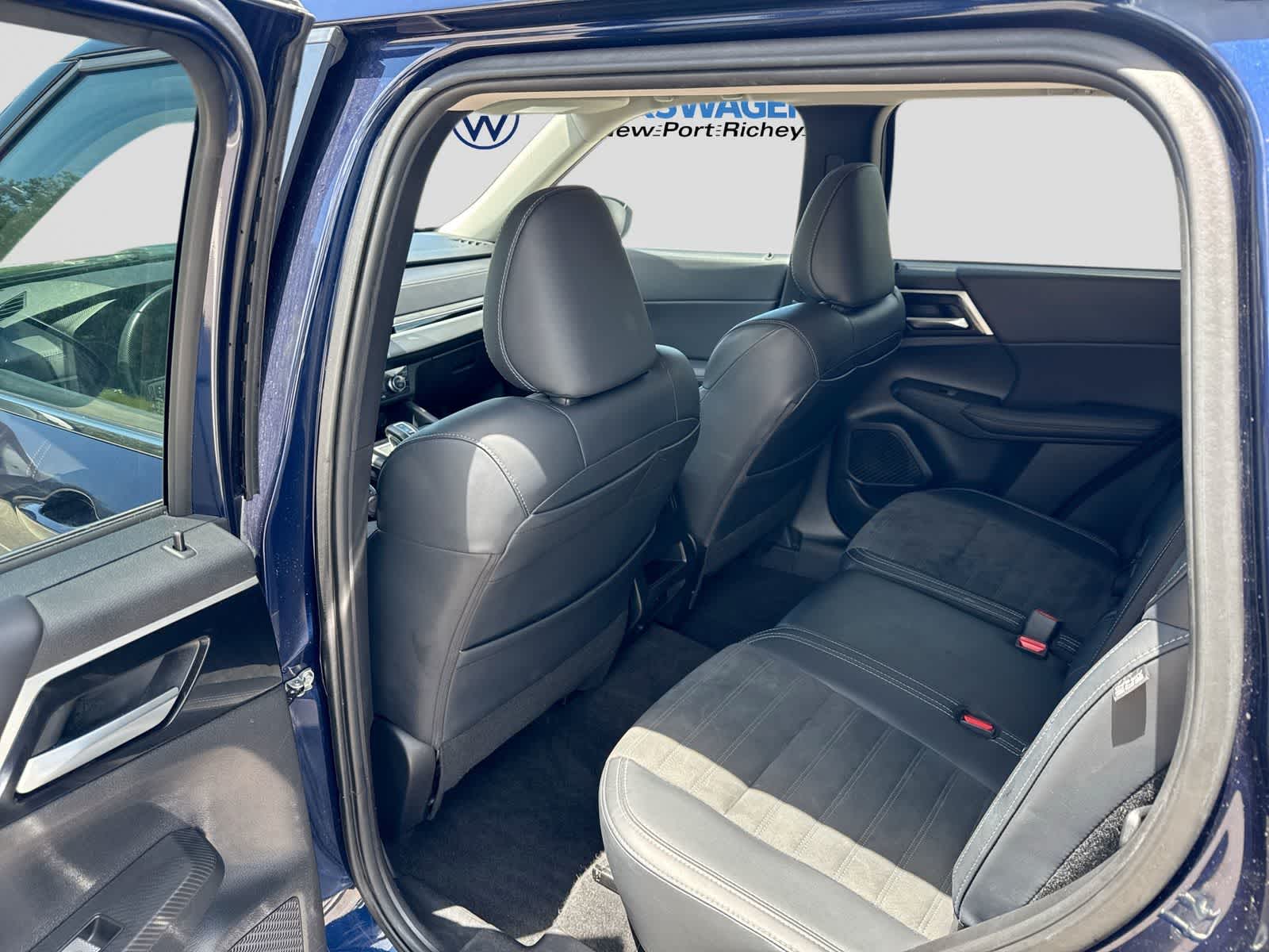 Mitsubishi Outlander SE 2024