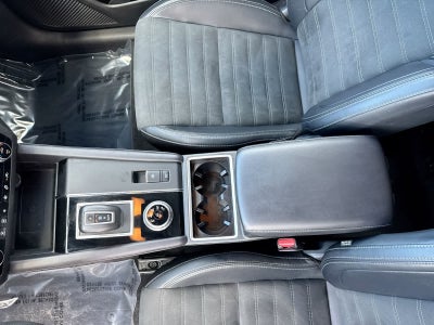 Mitsubishi Outlander SE 2024