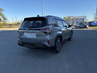 Subaru Forester Touring 2025