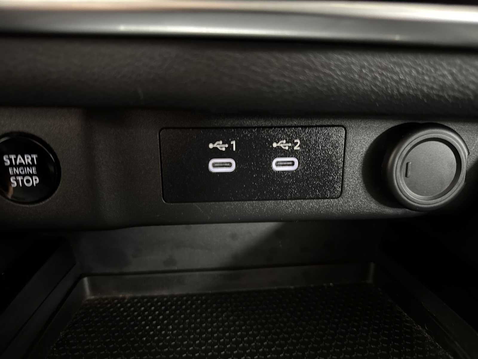 Nissan Rogue SV 2025