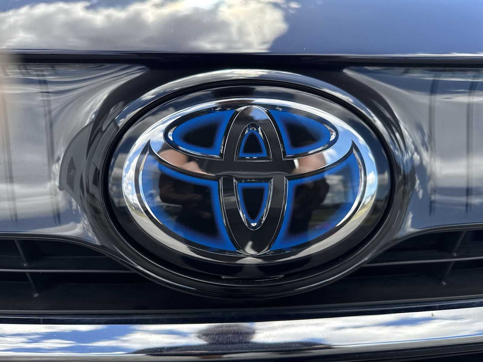 Toyota Venza LE 2024