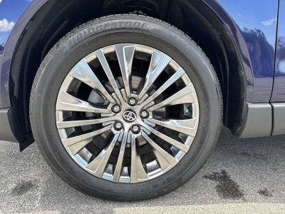 Toyota Venza LE 2024