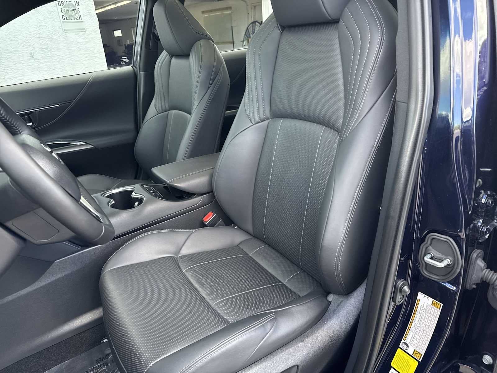 Toyota Venza LE 2024