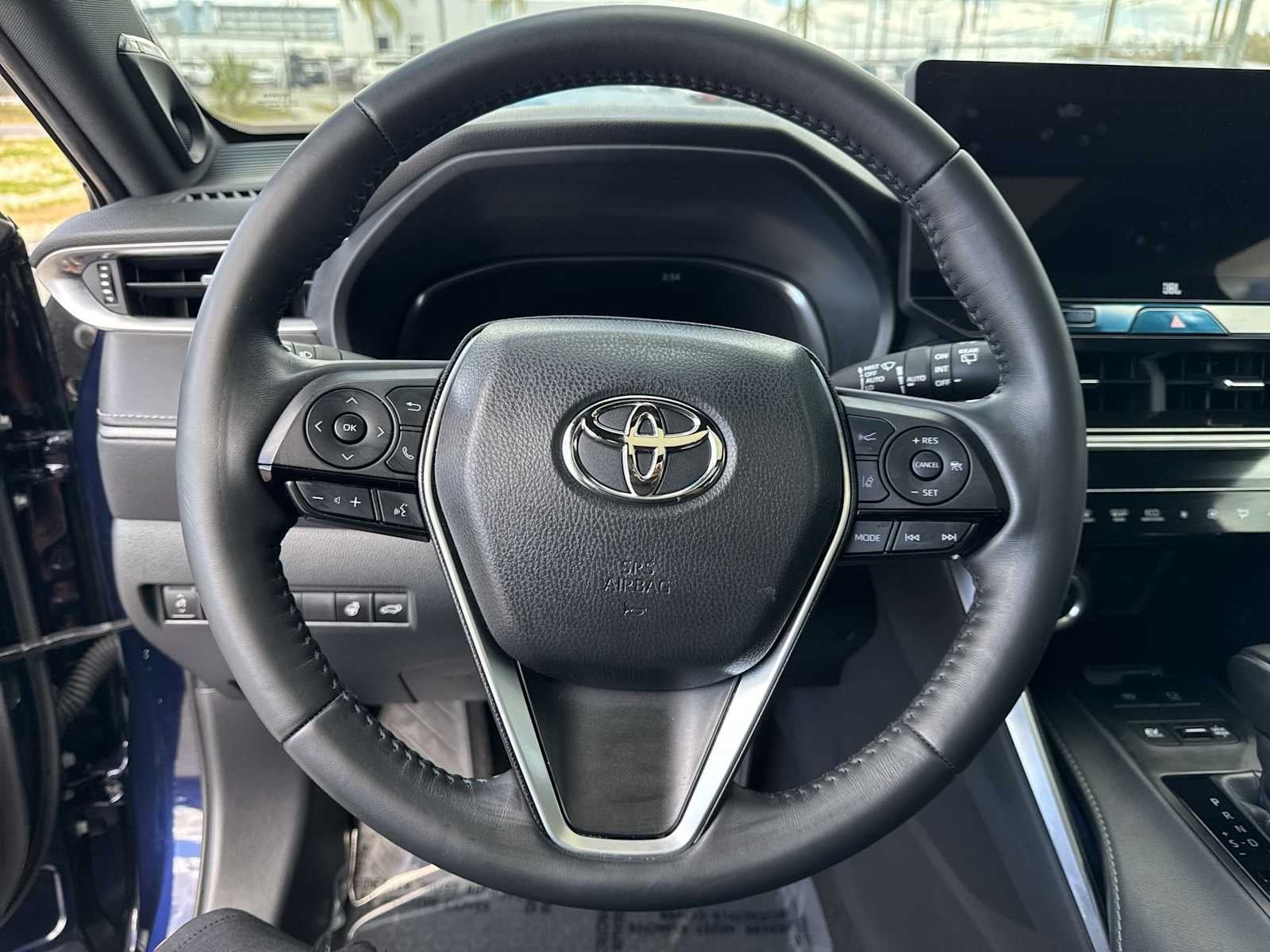 Toyota Venza LE 2024