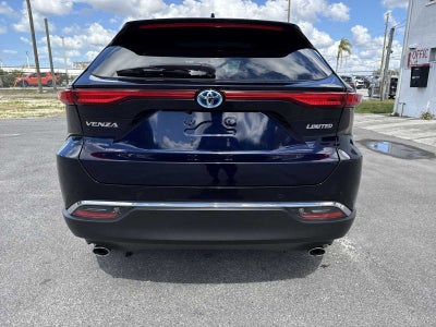 Toyota Venza LE 2024