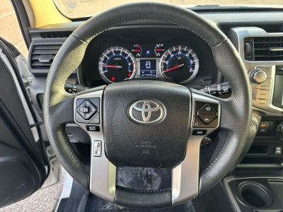 Toyota 4Runner SR5 de 2016