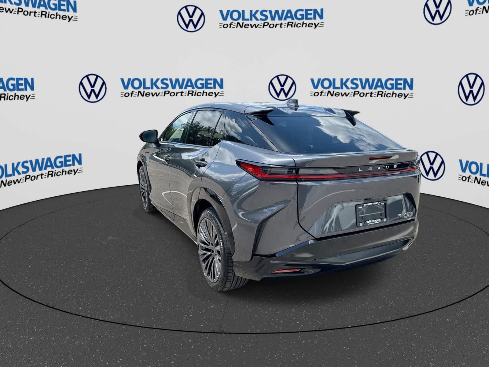 Lexus RZ 450e Luxury 2023