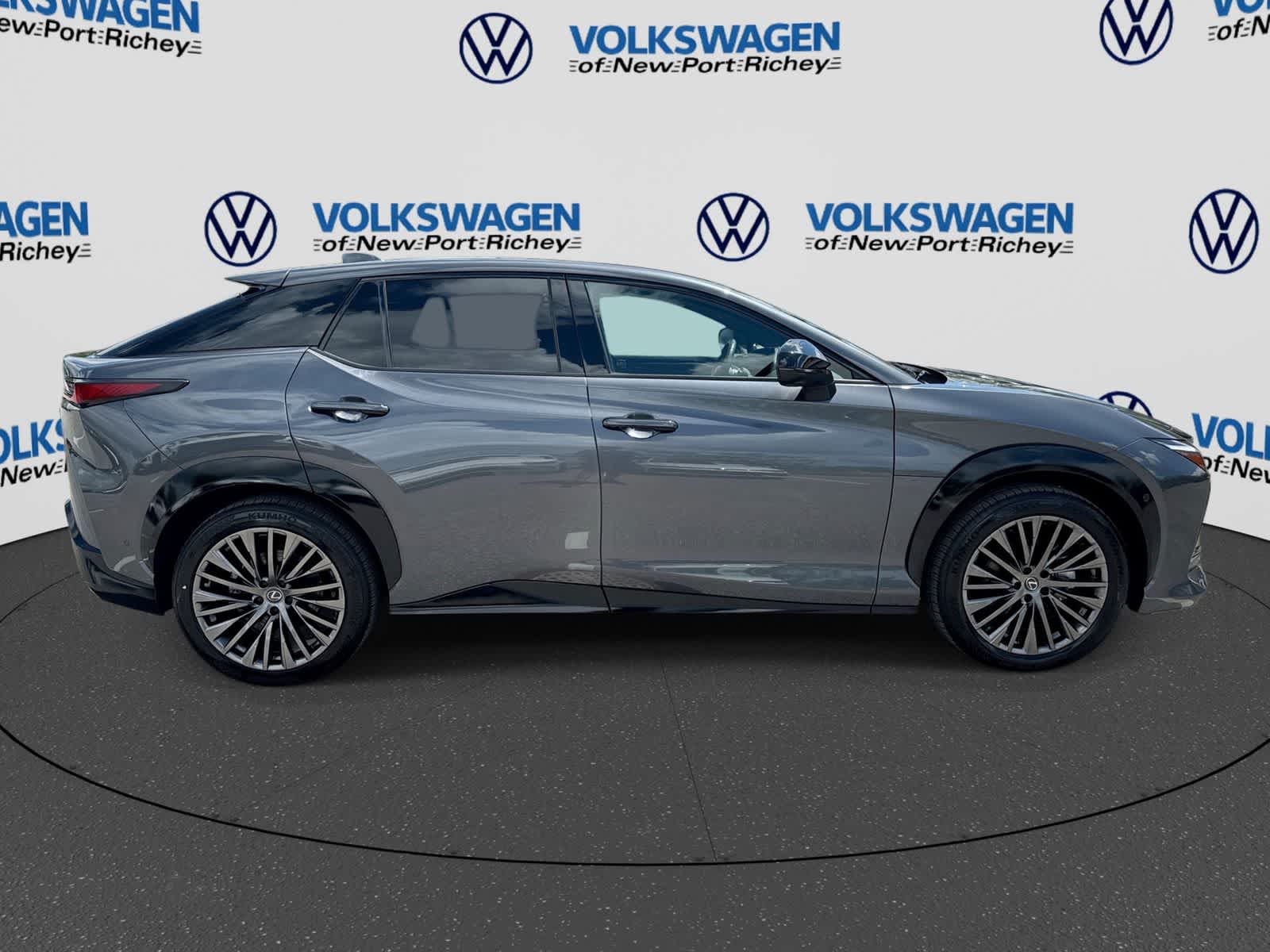 Lexus RZ 450e Luxury 2023
