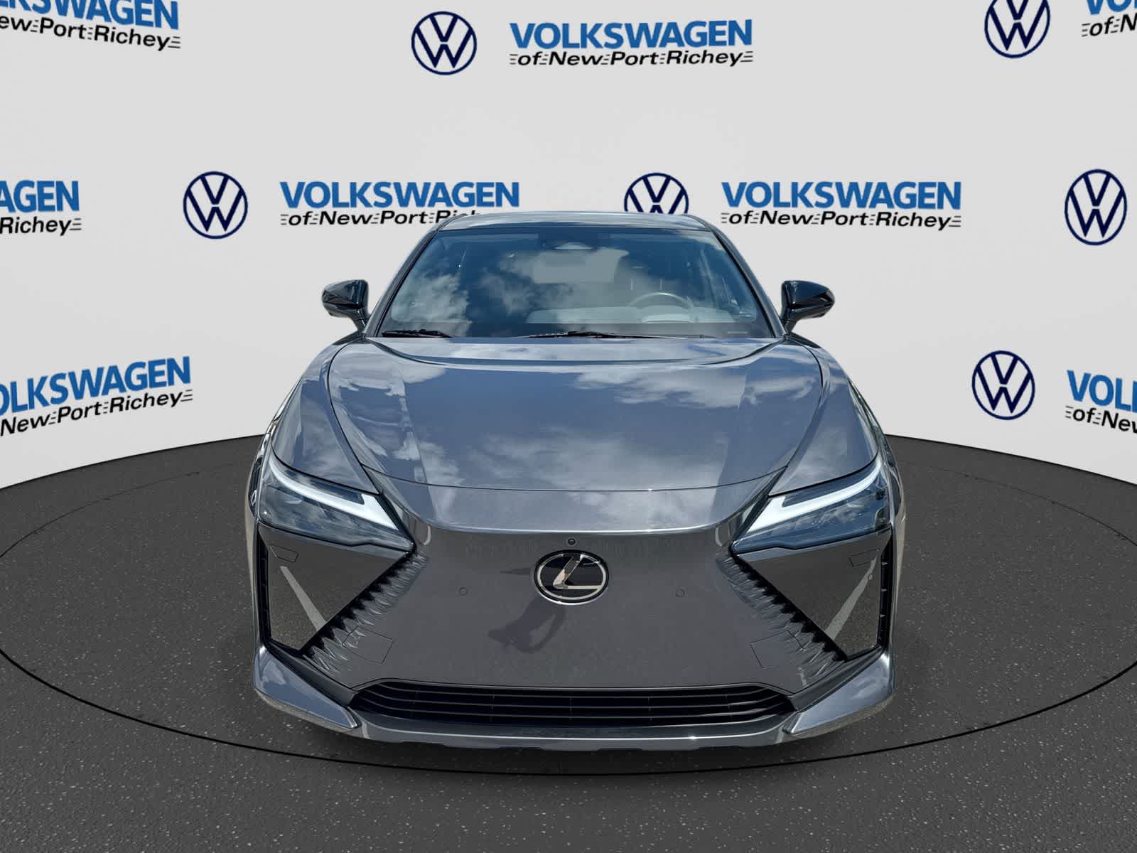 Lexus RZ 450e Luxury 2023