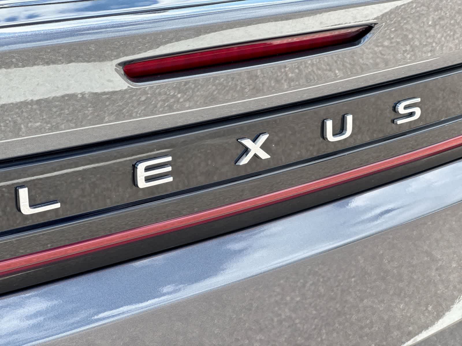 Lexus RZ 450e Luxury 2023