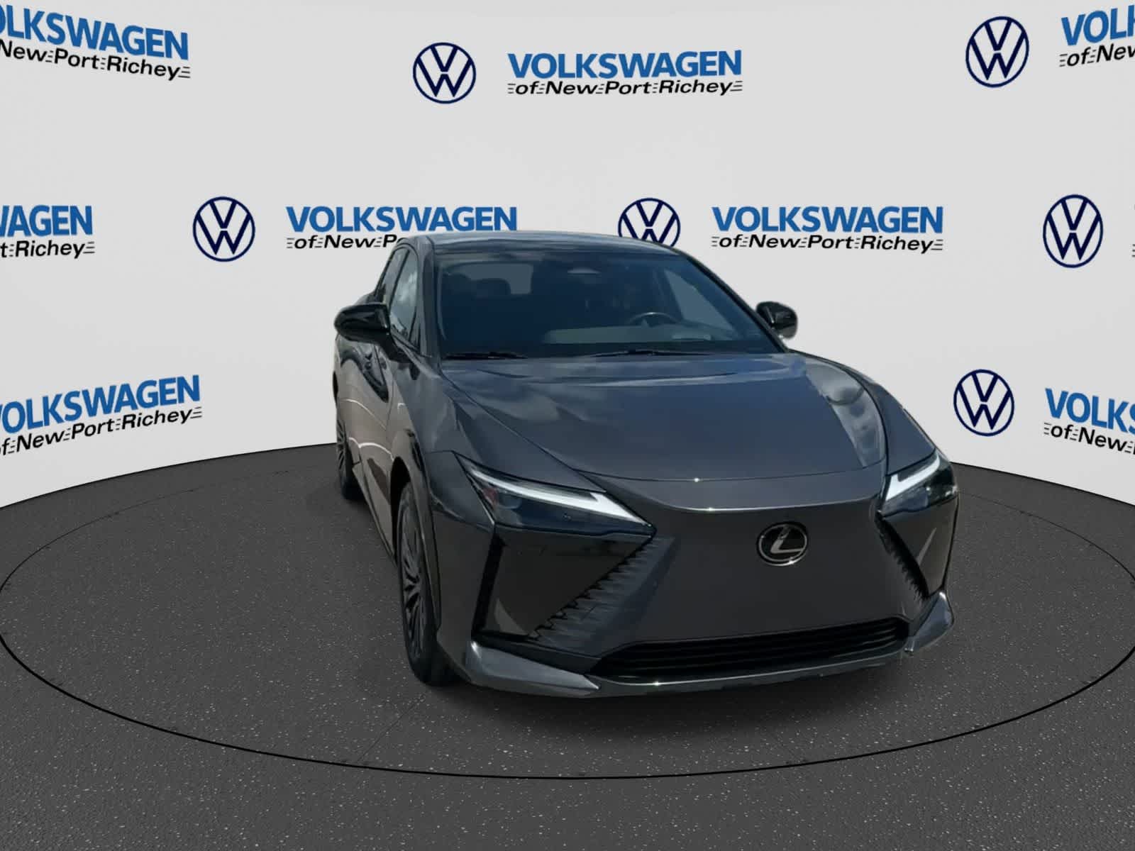 Lexus RZ 450e Luxury 2023