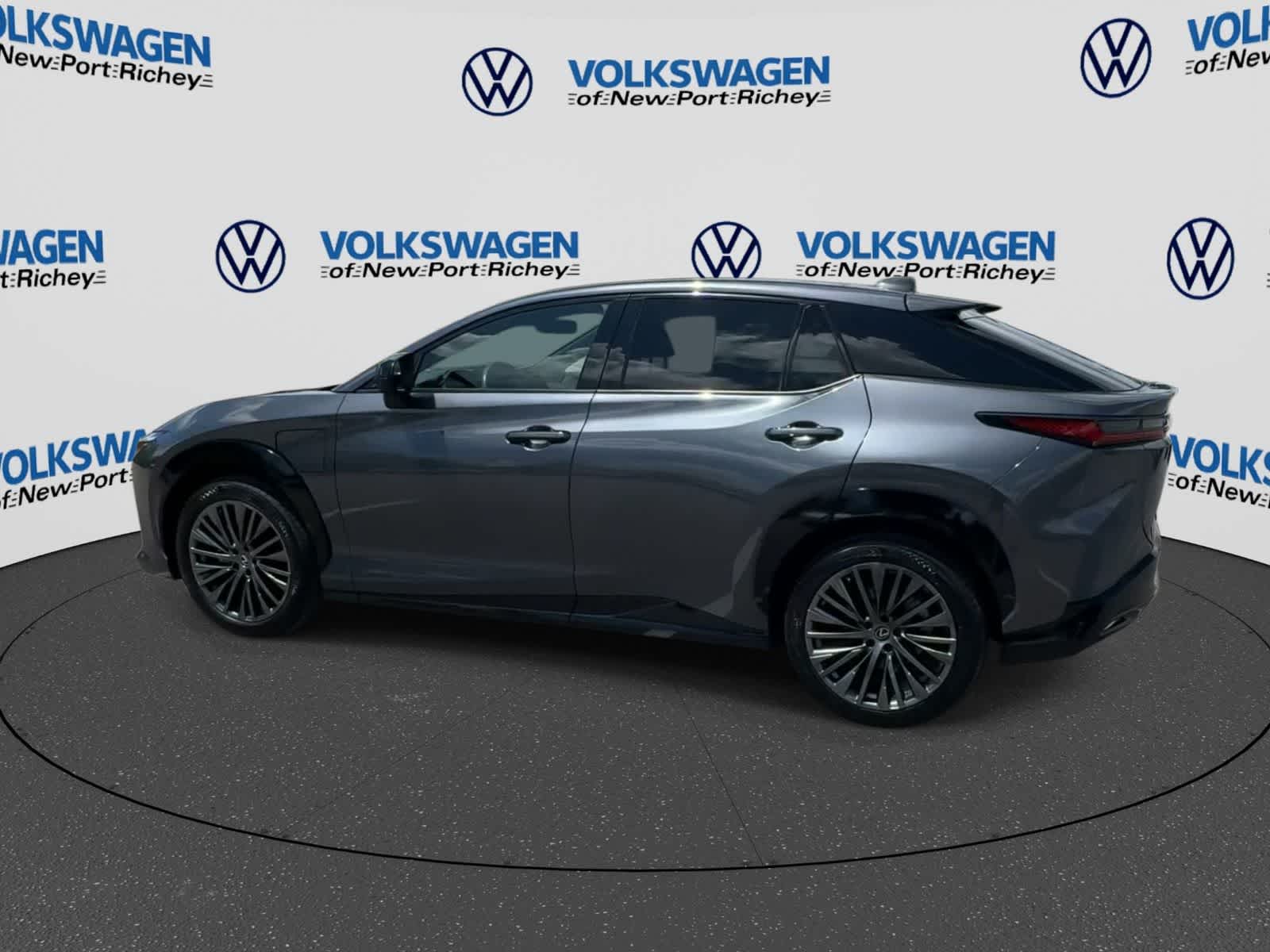 Lexus RZ 450e Luxury 2023