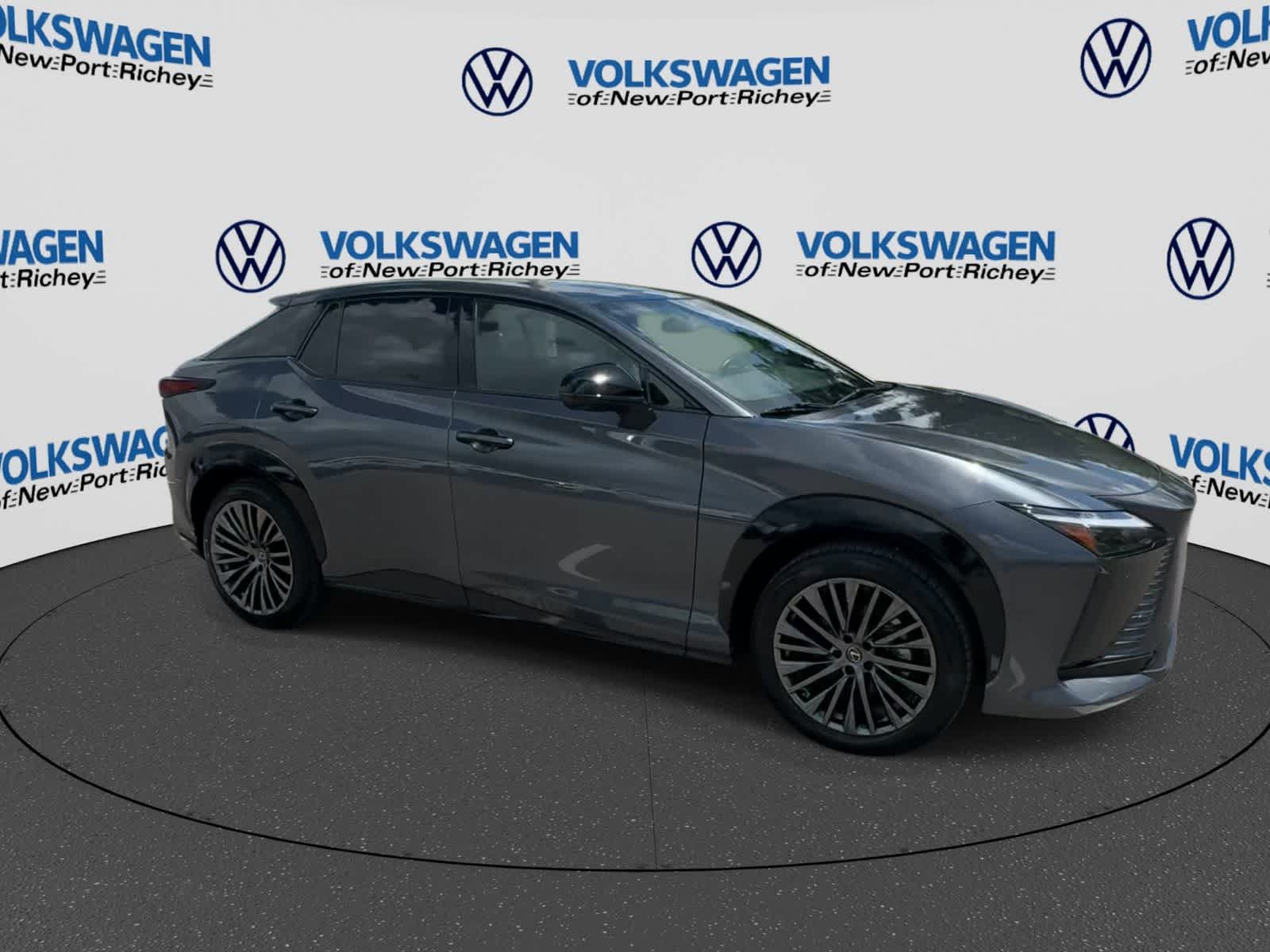 Lexus RZ 450e Luxury 2023