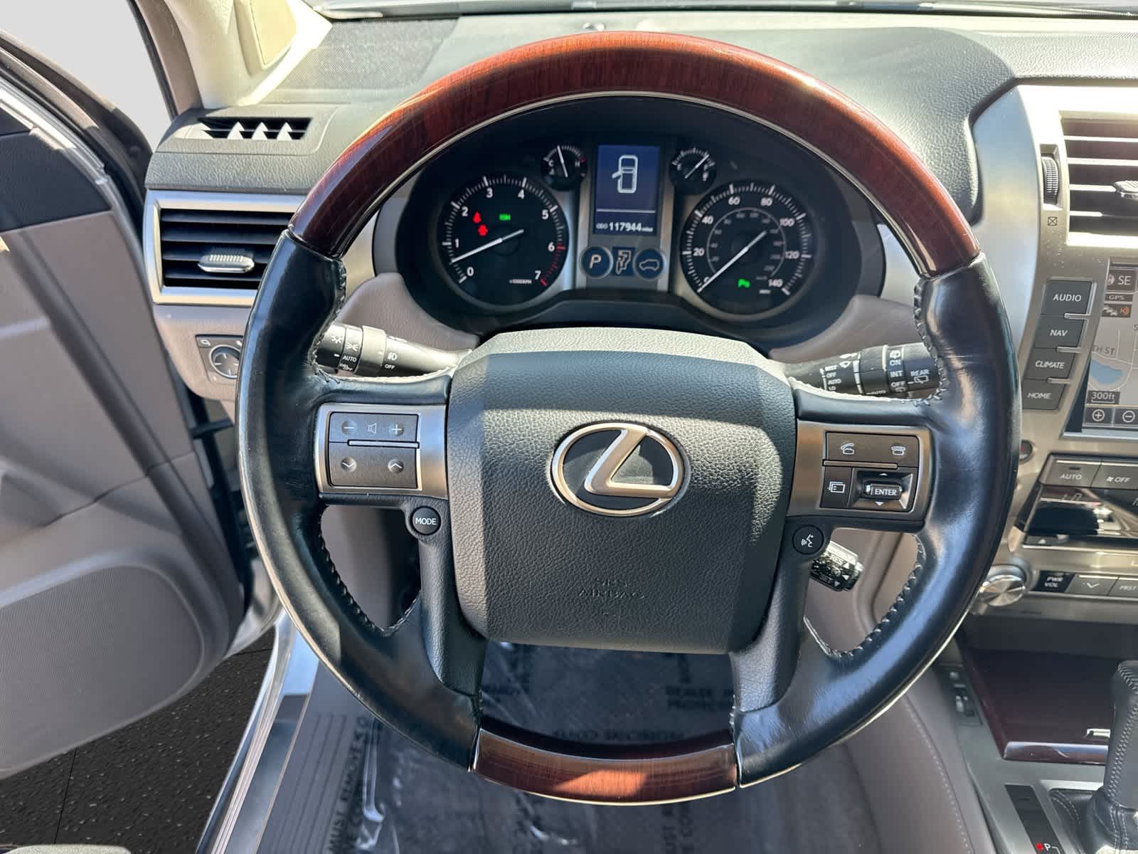 Lexus GX 460 4WD de 4 puertas, 2016