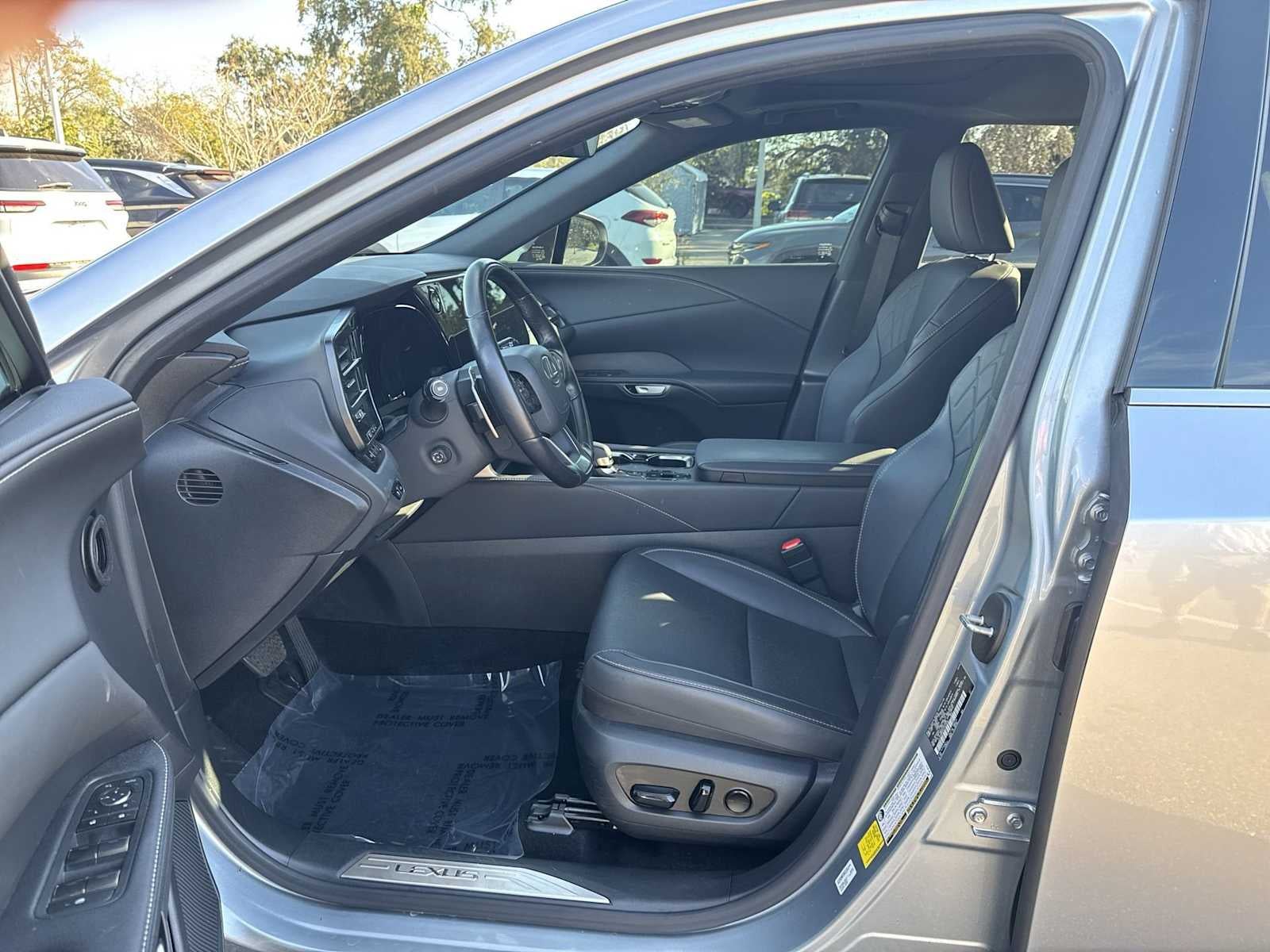 Lexus RX Premium 2025