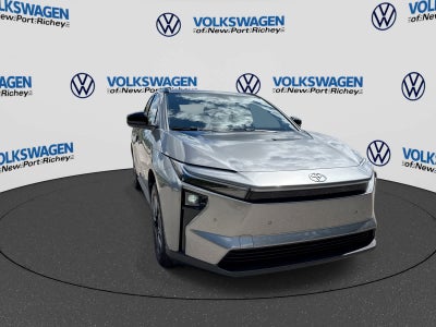 Toyota bZ XLE Plus 2026